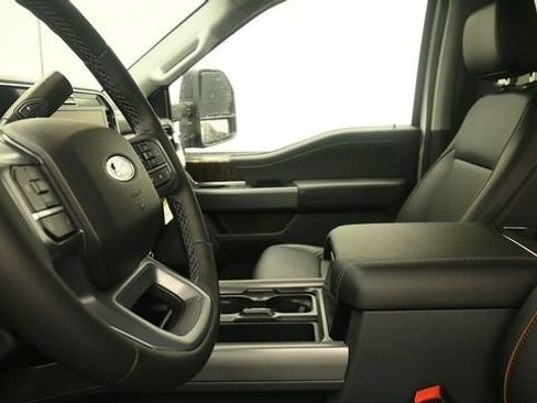 New 2026 Ford F250 Lariat w/ Black Appearance Package AWD/4WD image 19