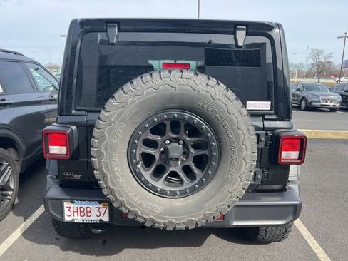 Used 2022 Jeep Wrangler Unlimited Sport image 5