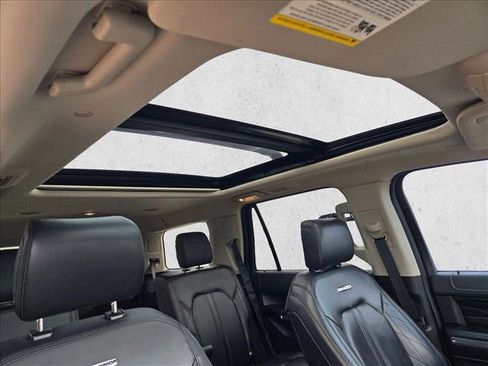 Used 2019 Ford Expedition Platinum image 20