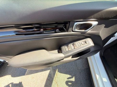 Used 2022 Honda Civic Sport Touring image 11