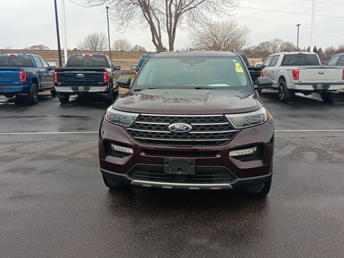 Used 2023 Ford Explorer XLT w/ Equipment Group 202A image 12