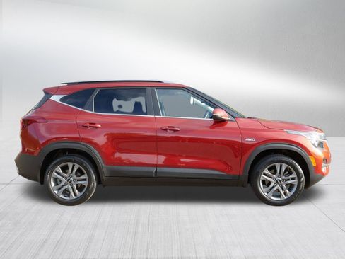 Used 2023 Kia Seltos S AWD/4WD image 8