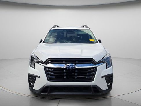 Used 2023 Subaru Ascent Limited w/ Technology Package image 3