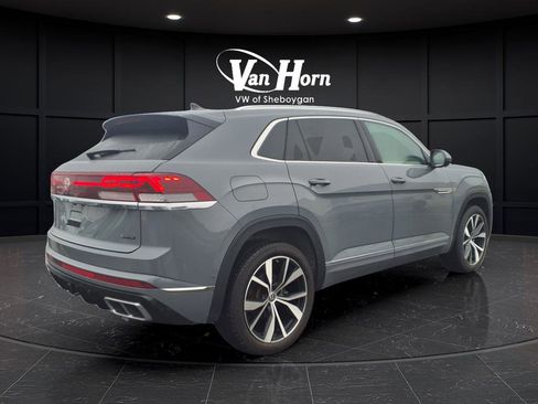 Used 2024 Volkswagen Atlas Cross Sport SEL Premium R-Line image 3