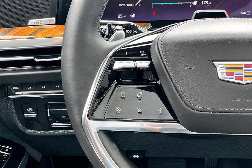 Certified 2025 Cadillac Escalade Sport Platinum AWD/4WD image 11