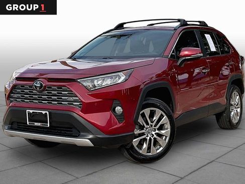 Used 2019 Toyota RAV4 Limited w/ Cold Weather Package FWD image 1