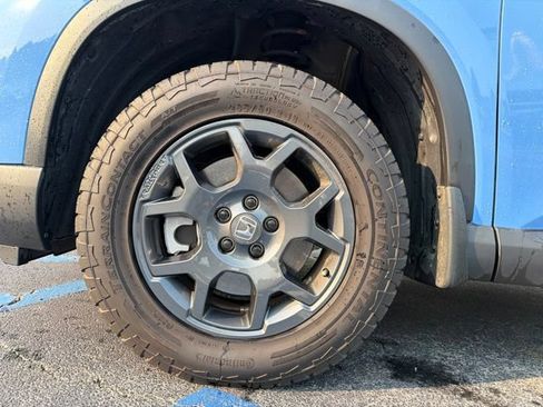 Certified 2025 Honda Pilot TrailSport image 12