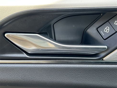 Used 2024 Jaguar F-PACE R-Dynamic S image 25