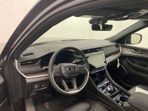 New 2026 Jeep Grand Cherokee L Limited image 7