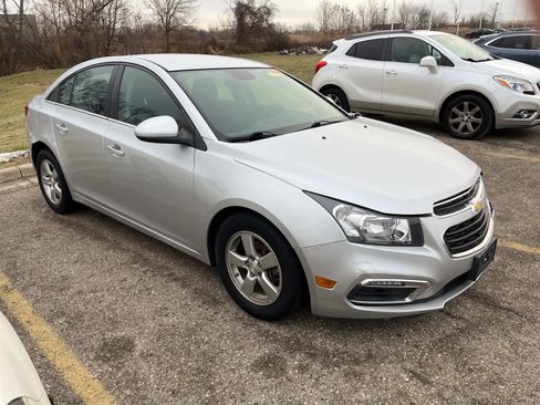 Used 2016 Chevrolet Cruze LT image 21