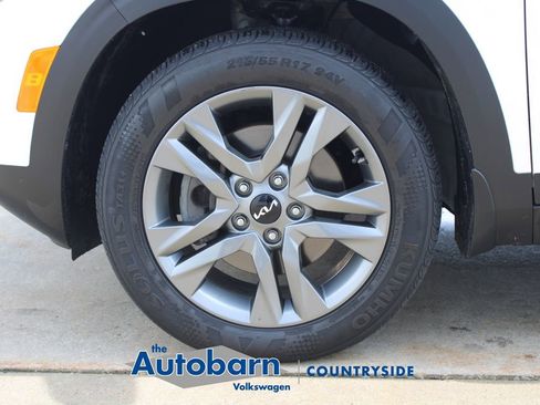 Used 2023 Kia Seltos S w/ Navigation Package AWD/4WD image 29