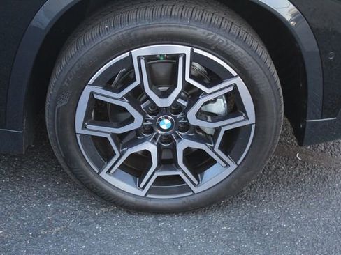 Used 2025 BMW X1 xDrive28i w/ Technology Package image 13