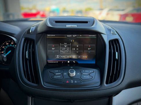 Used 2014 Ford Escape SE w/ Equipment Group 201A FWD image 14