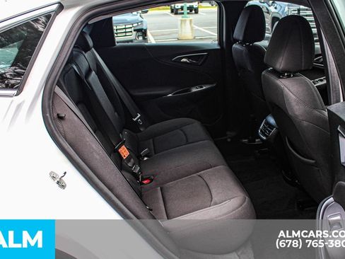 Used 2024 Chevrolet Malibu LT FWD image 18