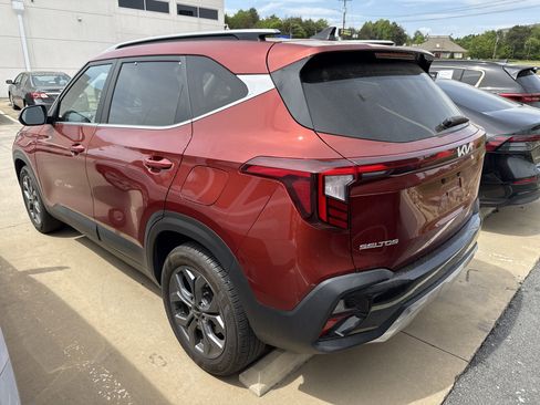 Used 2024 Kia Seltos S image 7