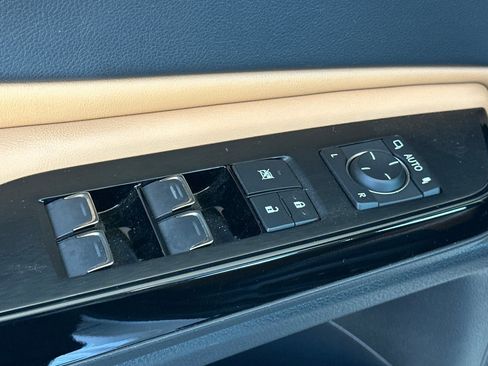 Certified 2023 Lexus ES 250 w/ Premium Package AWD/4WD image 14