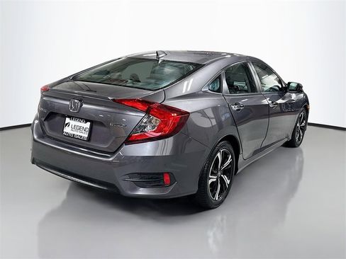 Used 2017 Honda Civic Touring image 7