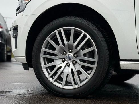 Certified 2022 Ford Expedition Platinum image 52