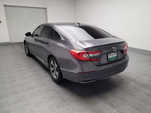 Used 2018 Honda Accord EX image 5