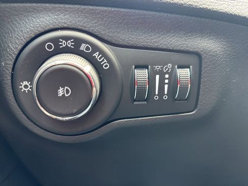 Used 2017 Jeep Compass Limited w/ Safe & Security Group AWD/4WD image 19
