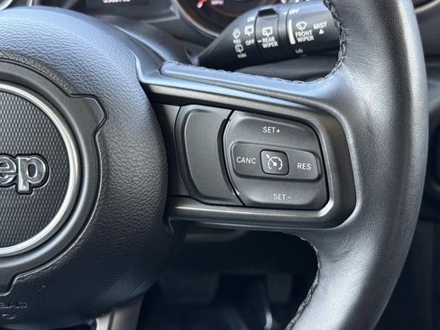 Used 2023 Jeep Wrangler Unlimited Sport AWD/4WD image 15