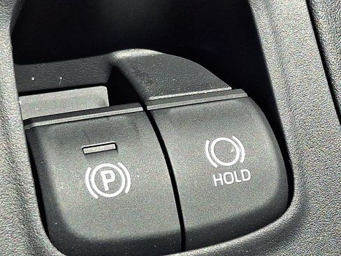 Used 2025 Toyota Corolla Cross L FWD image 22