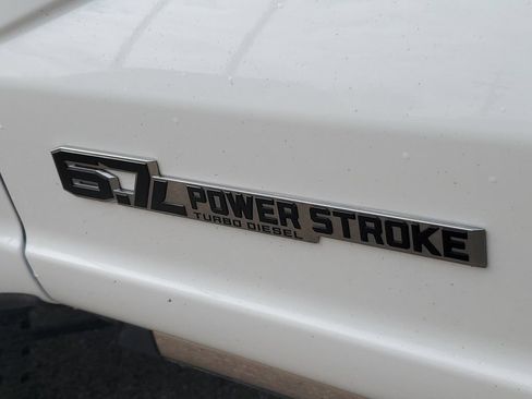 Certified 2024 Ford F250 Platinum AWD/4WD image 8