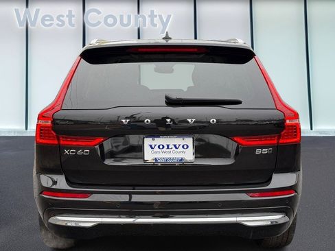 Certified 2023 Volvo XC60 B5 Plus w/ Climate Package image 6