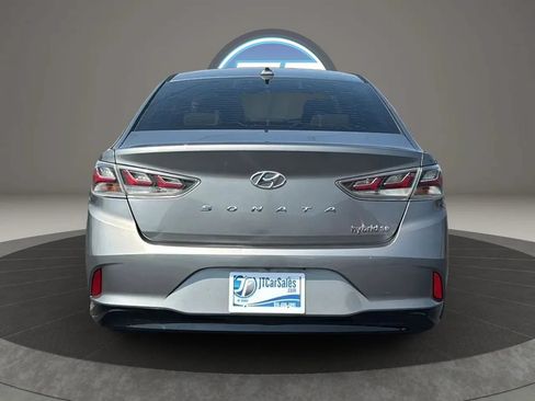 Used 2018 Hyundai Sonata SE FWD image 9