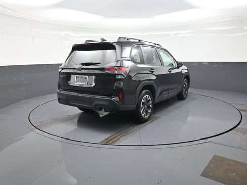 Used 2026 Subaru Forester Premium AWD/4WD image 3