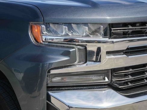 Used 2021 Chevrolet Silverado 1500 LT AWD/4WD image 4