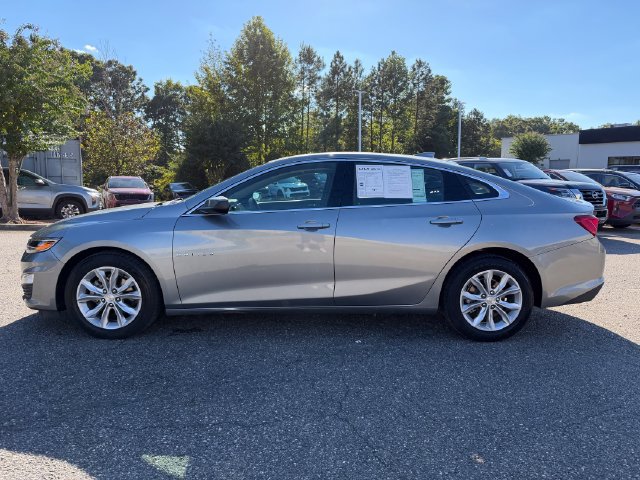 Used 2025 Chevrolet Malibu LT FWD image 2