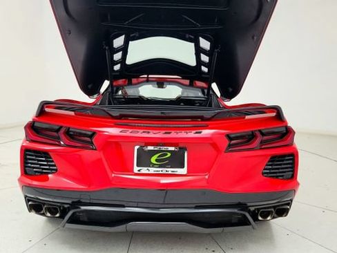 Used 2023 Chevrolet Corvette Stingray Premium Cpe w/ Z51 Performance Package RWD image 29