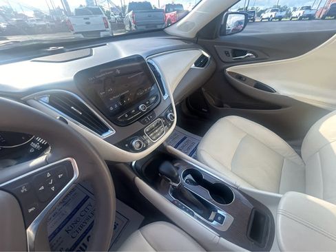 Used 2024 Chevrolet Malibu LT image 24