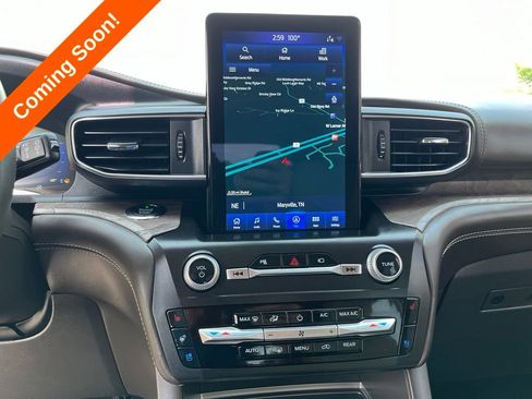 Used 2020 Ford Explorer Platinum w/ Premium Technology Package AWD/4WD image 23