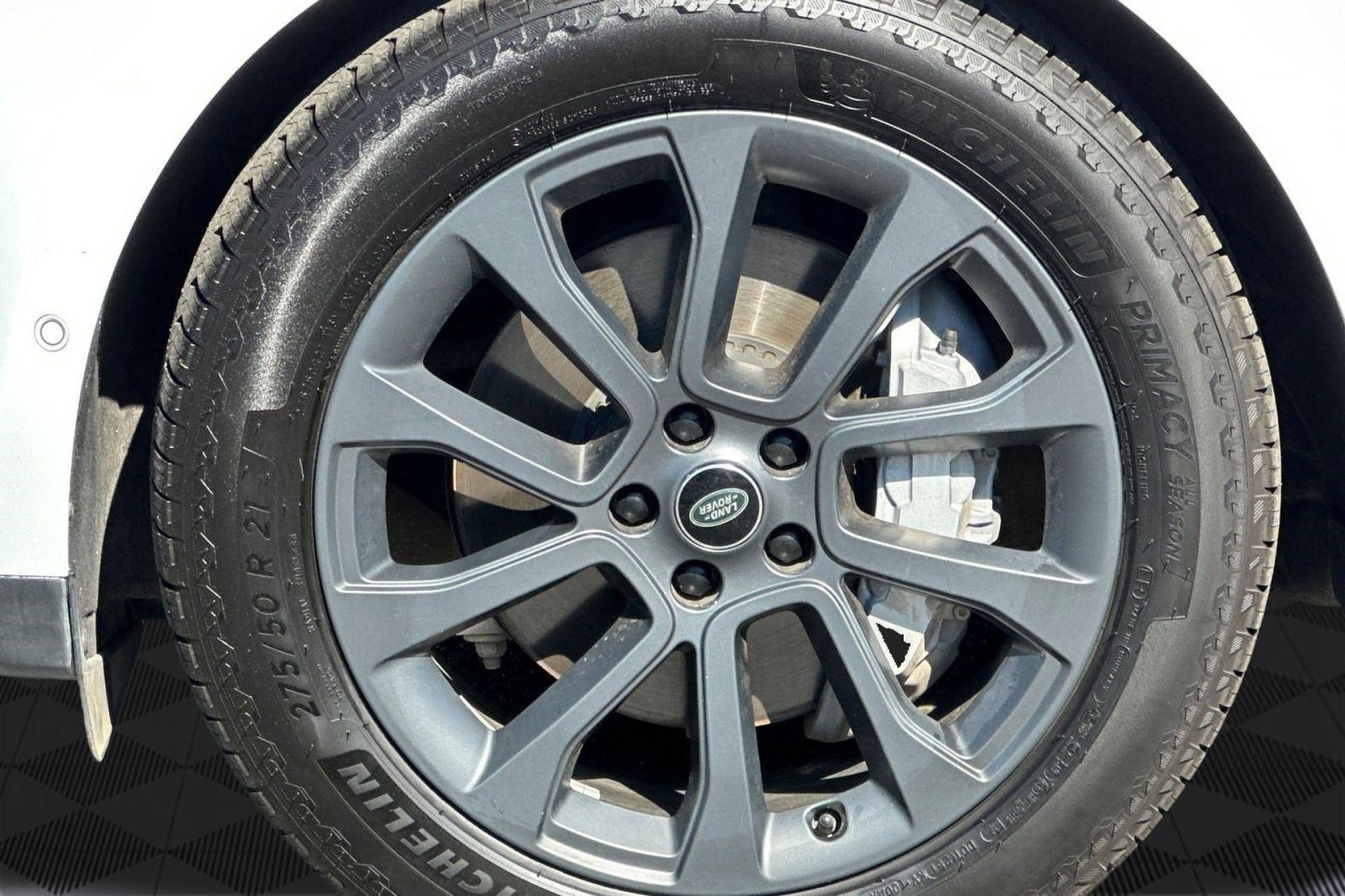 Used 2023 Land Rover Range Rover Sport SE AWD/4WD image 12
