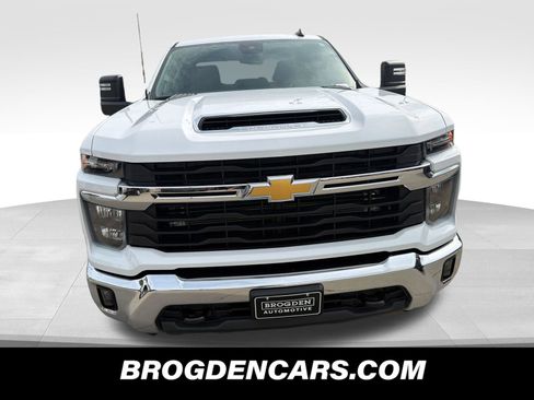 Used 2025 Chevrolet Silverado 2500 LT w/ Convenience Package AWD/4WD image 8