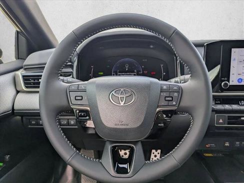 Used 2026 Toyota Camry SE w/ Convenience Package FWD image 12