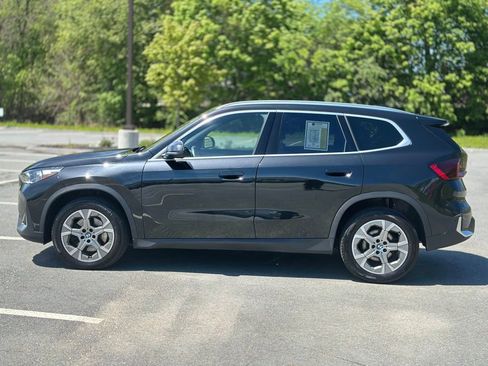 Used 2023 BMW X1 xDrive28i w/ Convenience Package AWD/4WD image 3