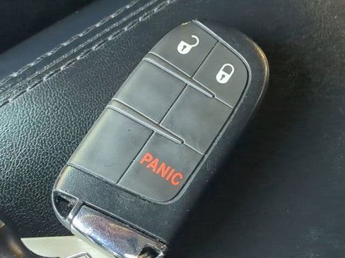 Used 2024 Jeep Compass Latitude image 27