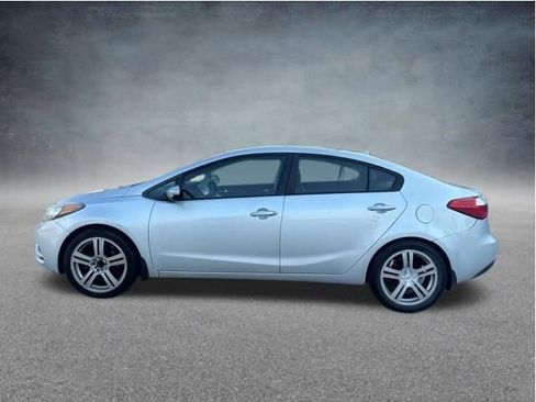 Used 2014 Kia Forte LX w/ Protection Package FWD image 2
