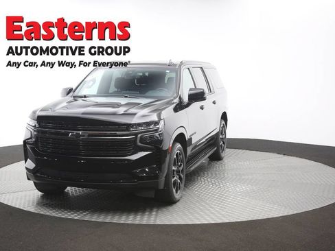 Used 2022 Chevrolet Suburban RST w/ Luxury Package AWD/4WD image 57