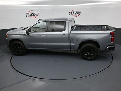 Used 2024 Chevrolet Silverado 1500 RST image 16