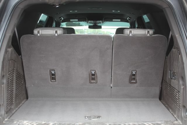 Used 2022 Chevrolet Tahoe LT w/ Luxury Package AWD/4WD image 6