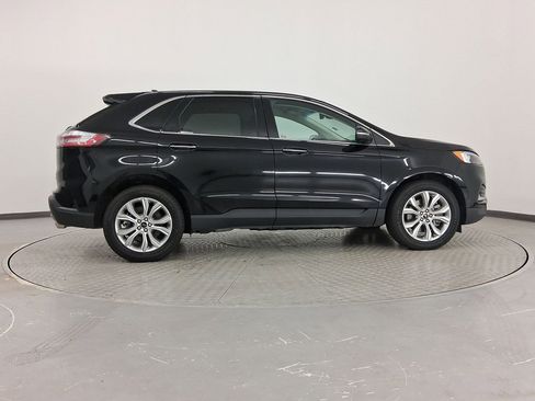 Used 2024 Ford Edge Titanium image 8