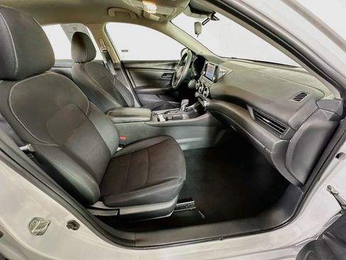 Used 2024 Nissan Sentra S FWD image 30