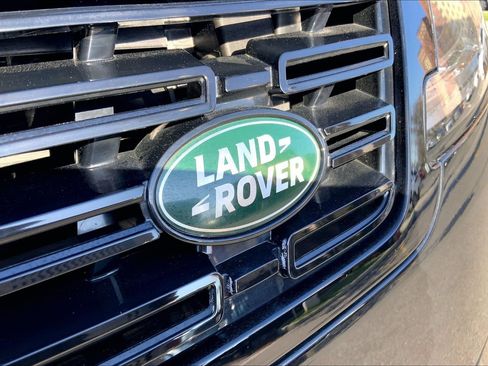 Used 2025 Land Rover Range Rover Sport SE AWD/4WD image 31