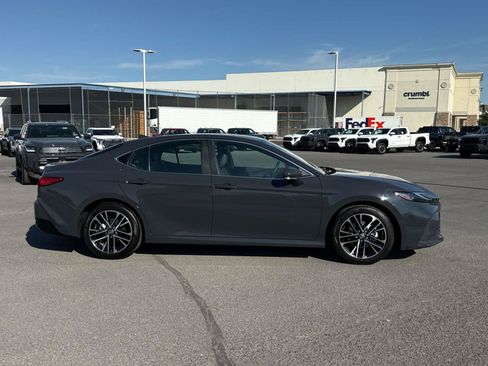 Used 2026 Toyota Camry XLE FWD image 3
