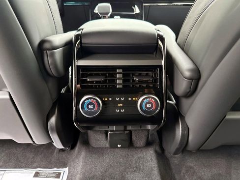 New 2025 Land Rover Range Rover Sport Dynamic SE image 12