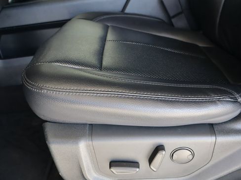 Used 2020 Ford Expedition XLT w/ Equipment Group 202A image 15